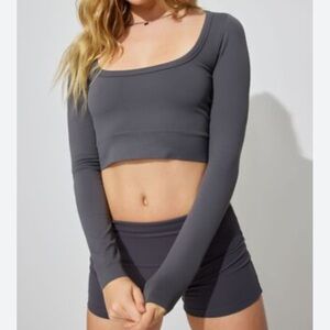 NWT Gray Garage Seamless Scoop Neck Crop Top XS
